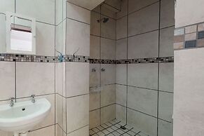 Kasteel Aan Zee Lady