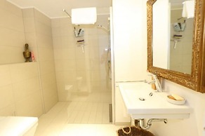 Large Retro Chic Flat 100m2 in City Center - Parking