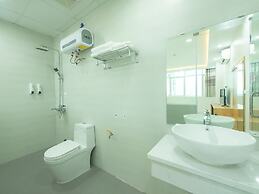 OYO 417 Truong Son Hotel