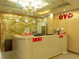 OYO 417 Truong Son Hotel