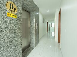 OYO 417 Truong Son Hotel