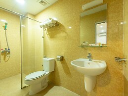 OYO 417 Truong Son Hotel