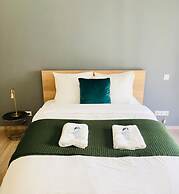 Large Art Deco Flat 100m2 in City Center - Parking