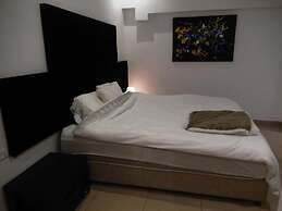 Gorgeous Studio On Hilton Beach