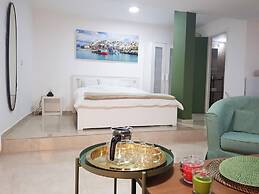 Large Beautiful Studio in Old Jaffa