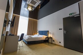 Golden Apartments