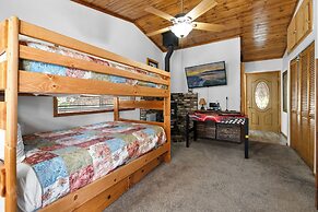 Apple Bear Cottage