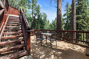 Apple Bear Cottage