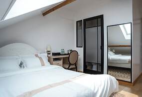 La Maison Charentonneau