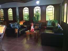 Palotina Palace Hotel