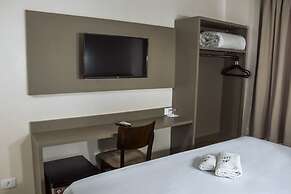 Palotina Palace Hotel