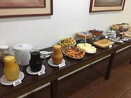 Palotina Palace Hotel