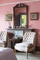 Suites in a Manhattan Mansion