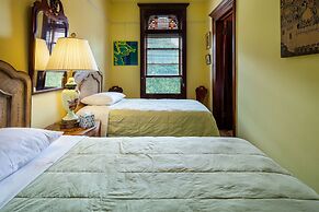 Suites in a Manhattan Mansion