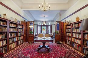 Suites in a Manhattan Mansion