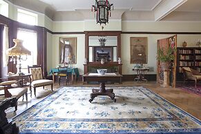 Suites in a Manhattan Mansion