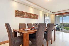 Dolphin Beach E5