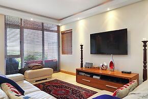 Dolphin Beach E5