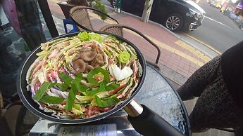 Boryeong Laon Pension