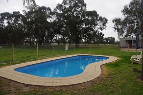 Deniliquin Pioneer Tourist Park