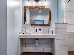 The Cranberry, Ascend Hotel Collection