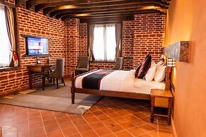 Basera Boutique Hotel