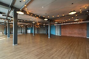 Econom hotel Equator - Hostel