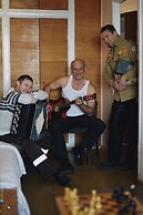 Econom hotel Equator - Hostel