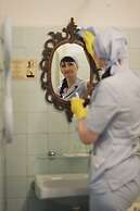 Econom hotel Equator - Hostel