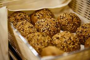 Econom hotel Equator - Hostel