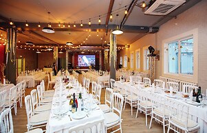 Econom hotel Equator - Hostel