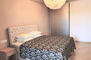 WINWINSTAY Exclusive Apartments by River Daugava