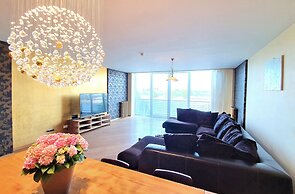 WINWINSTAY Exclusive Apartments by River Daugava