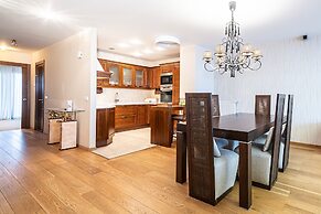 WINWINSTAY Exclusive Apartments by River Daugava