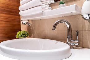 WINWINSTAY Exclusive Apartments by River Daugava