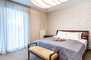 WINWINSTAY Exclusive Apartments by River Daugava