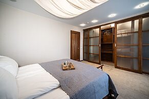 WINWINSTAY Exclusive Apartments by River Daugava