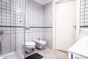 WINWINSTAY Exclusive Apartments by River Daugava