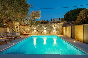 Hedera Estate, Villa Hedera IV