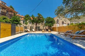 Hedera Estate, Villa Hedera IV