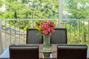 Green Hills Apartment