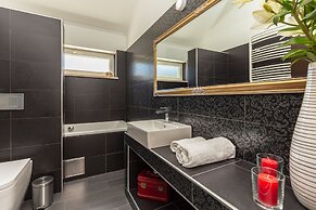 Green Hills Apartment