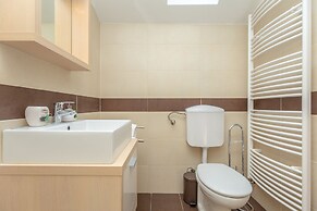 Green Hills Apartment