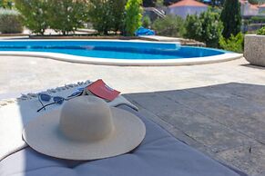 Green Hills Apartment