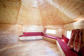 Ernest's Retreat Glamping Site