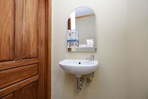 OYO 1312 Graha Wisata Hotel