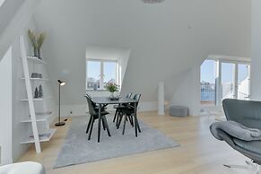 Harbour Penthouse