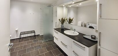 Harbour Penthouse