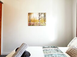 Warm Cosy Family Home With Free Parking