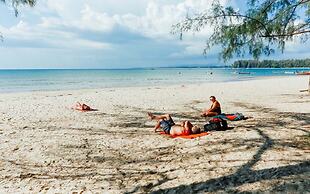 Oimho Beach House Apartment Beach Front